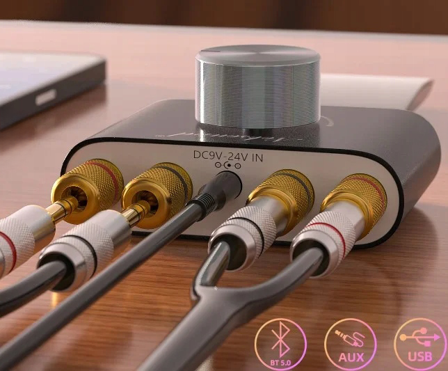 Bluetooth USB i AUX - trzy sposoby podłączenia